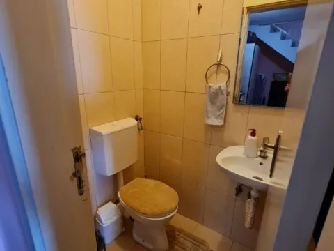 Prodaja, trosoban stan, 69m², Petrovaradin, Novi Sad - image 9