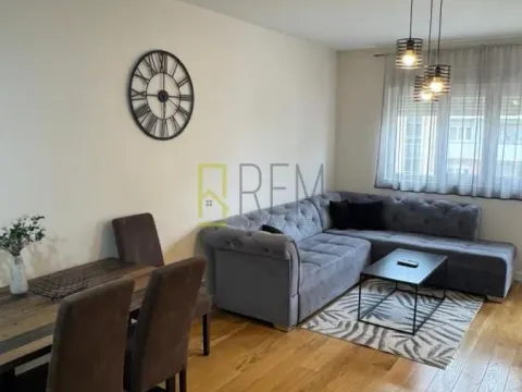 Rent, one bedroom apartment, 49m², Central Point, Podgorica - image 11