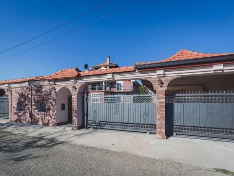 Prodaja, kuća, 200m², Donji Kokoti, Podgorica - image 7