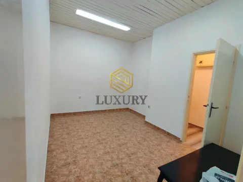 Sale, office space, 36m², Lepa Kata, Podgorica - image 6