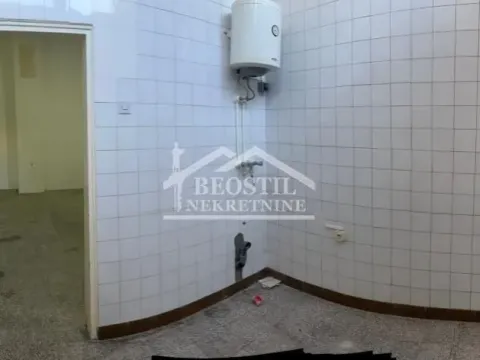 Izdavanje, poslovni prostor, 45m², Centar, Smederevo - image 6