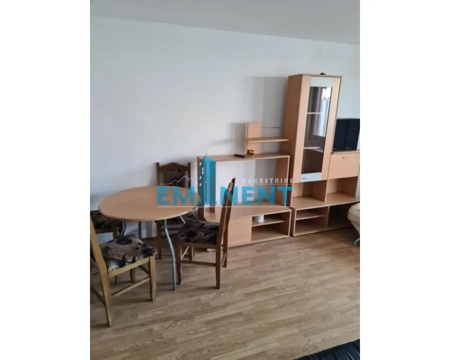 Izdavanje, dvosoban stan, 50m², Dušanovac, Voždovac Sve Podlokacije