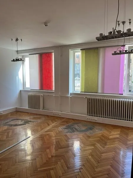 Rent, office space, 440m², Stari Grad, Beograd