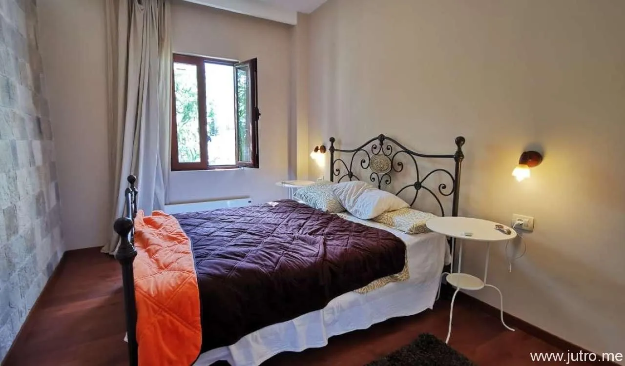 Sale, house, 93m², Rijeka Reževići, Budva