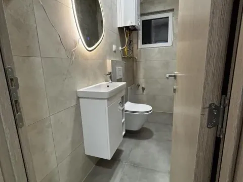 Izdavanje, trosoban stan, 65m², Vidovdansko naselje, Novi Sad Sve Podlokacije - image 1