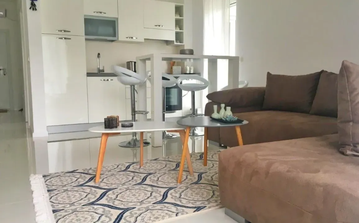 Rent, one bedroom apartment, 52m², Dobrota, Kotor