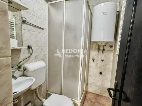 Sale, office space, 67m², Palata Pravde, Beograd - image 12