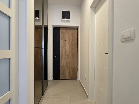 Izdavanje, stan, 44m², Pobrežje, Podgorica - image 10