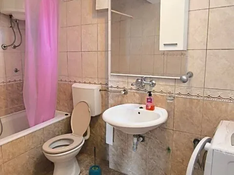 Izdavanje, dvosoban stan, 85m², Kumbor, Herceg Novi - image 11