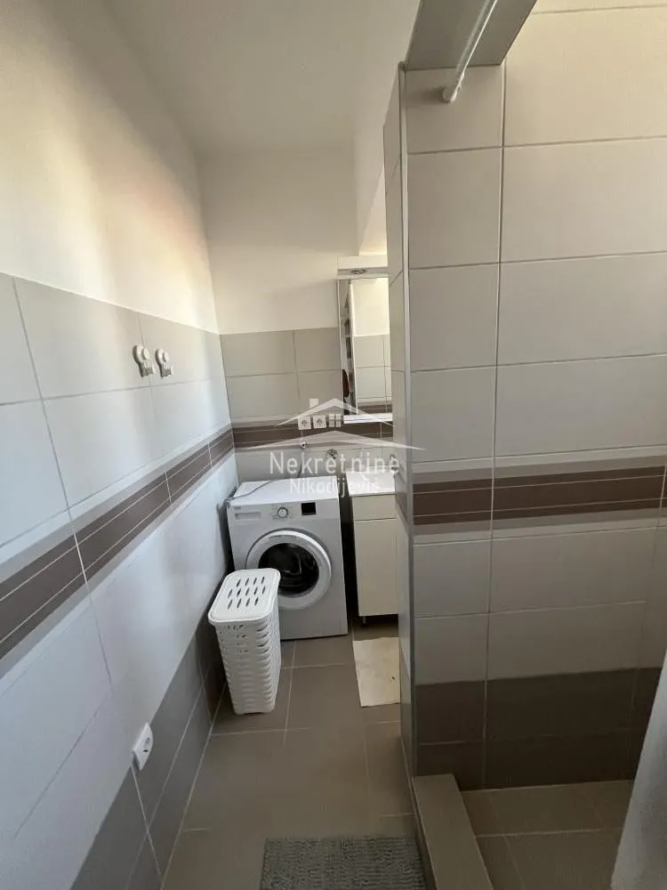 Izdavanje, dvosoban stan, 71m², Zemun Centar, Zemun Sve Podlokacije