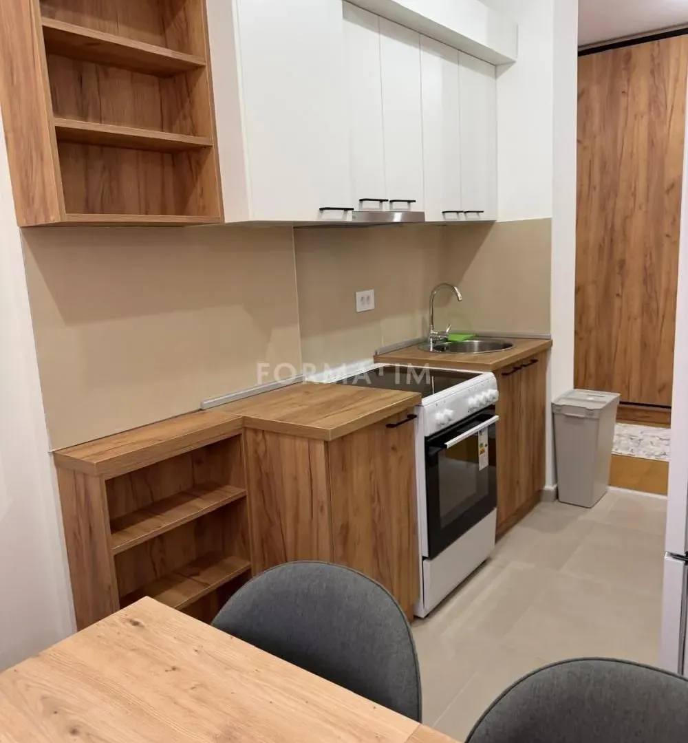 Izdavanje, trosoban stan, 60m², Bulbulder, Zvezdara Sve Podlokacije