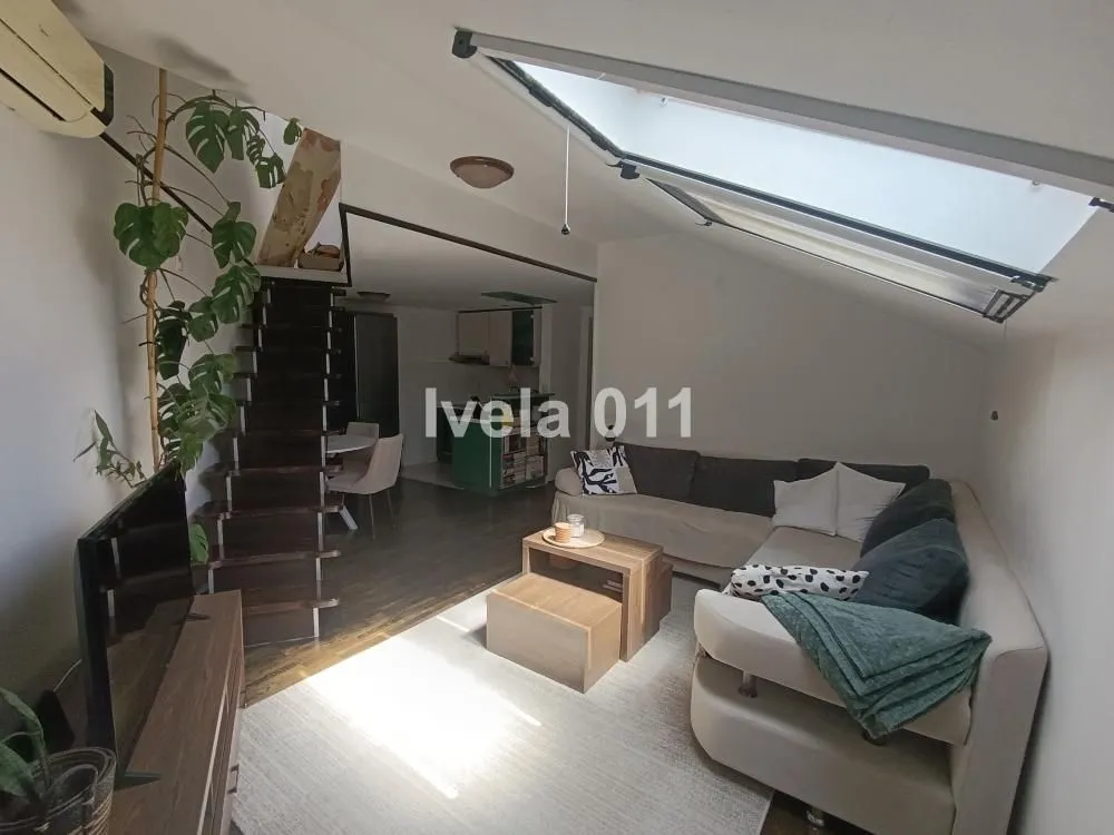 Prodaja, trosoban stan, 70m², Vojvode Vlahovica, Beograd
