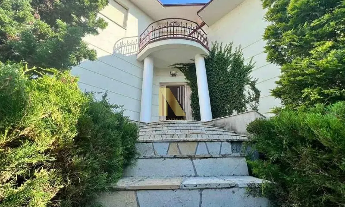 Prodaja, kuća, 450m², Sremska Kamenica, Petrovaradin