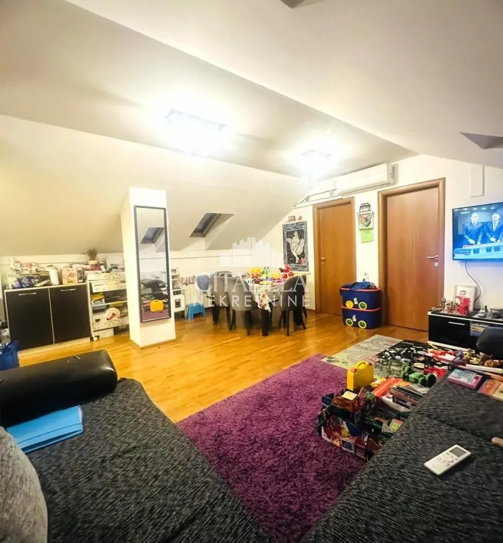 Prodaja, trosoban stan, 46m², Čukarica, Beograd