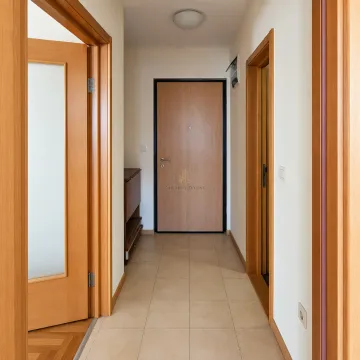 Prodaja, jednosoban stan, 45m², Stari Aerodrom, Podgorica - image 10