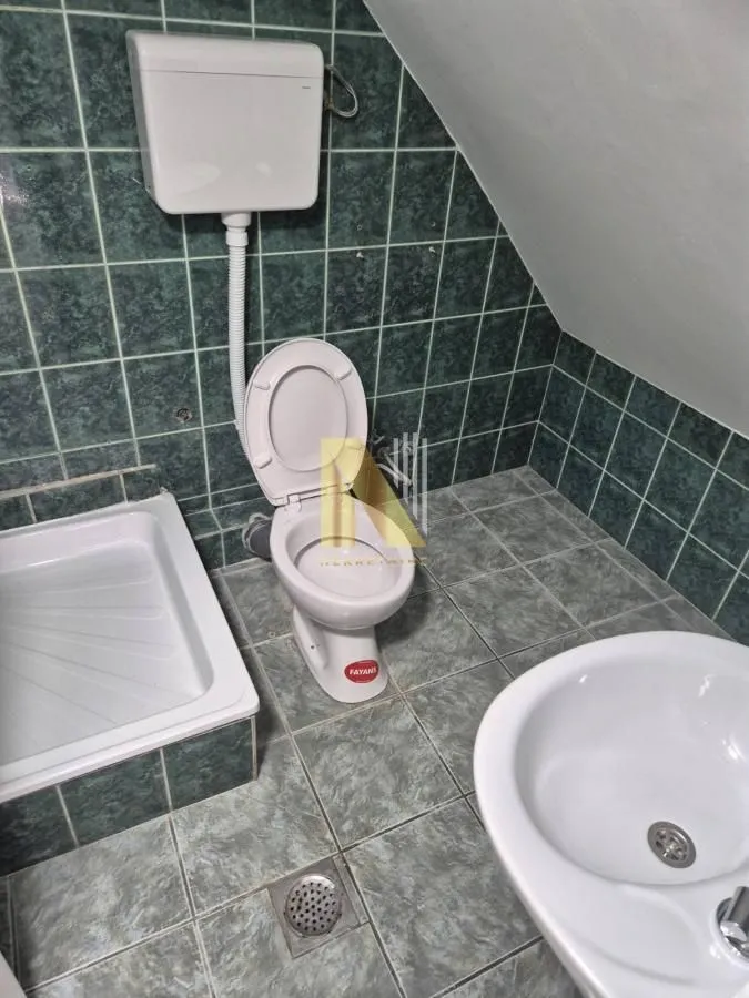 Prodaja, stan, 174m², Grbavica, Novi Sad Sve Podlokacije