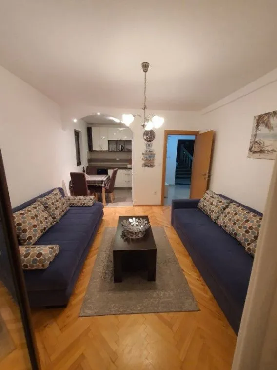 Izdavanje, jednosoban stan, 48m², Bijeli Do, Budva