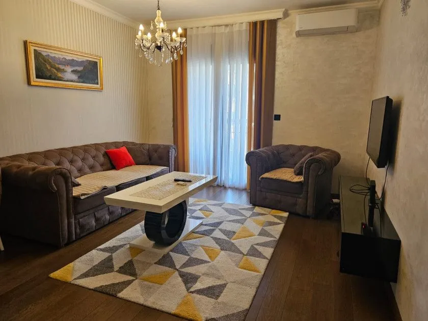 Izdavanje, jednosoban stan, 48m², Ljubović, Podgorica