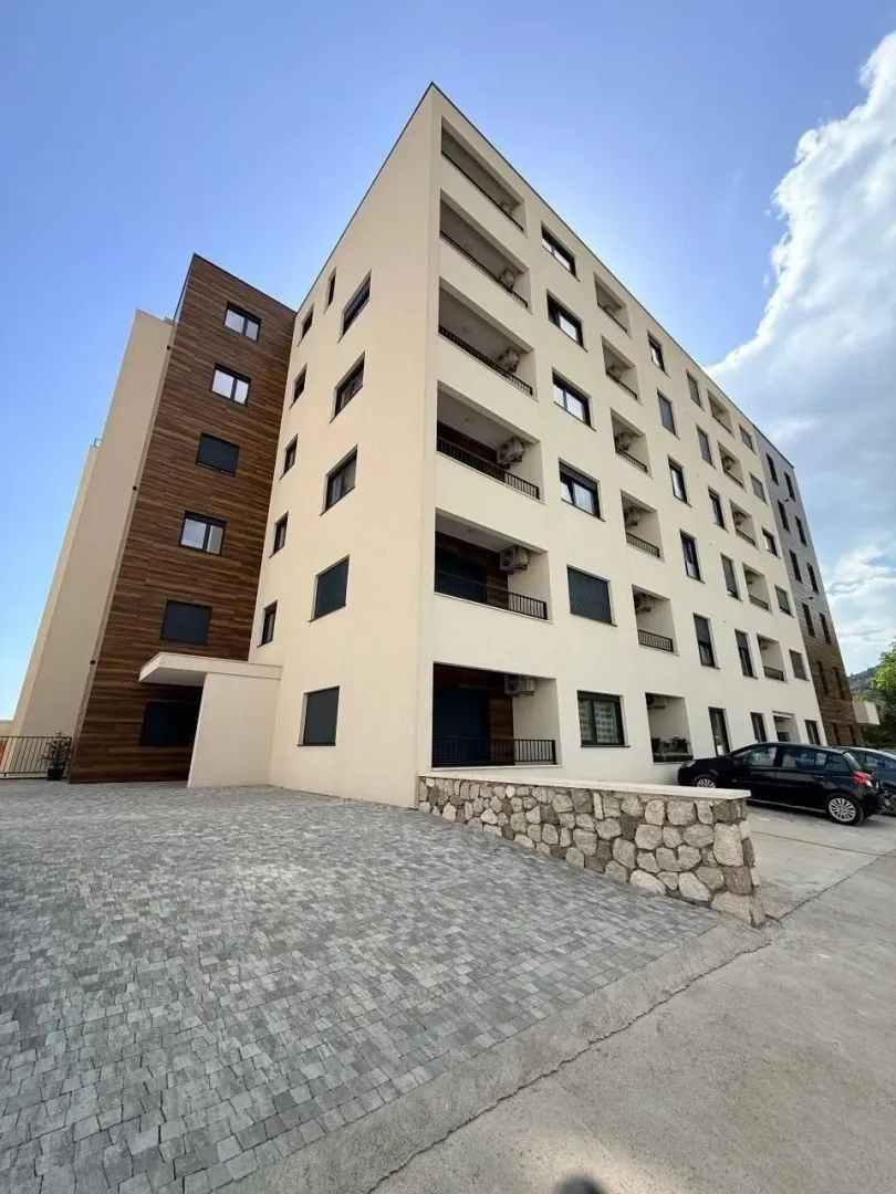 Sale, one bedroom apartment, 44m², Bečići, Budva
