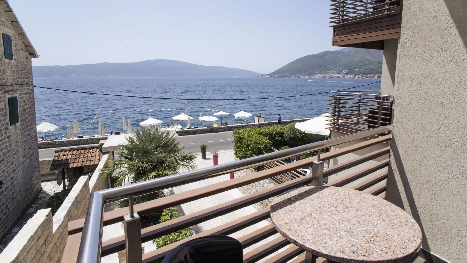 Rent, two bedroom apartment, 70m², Opatovo, Tivat