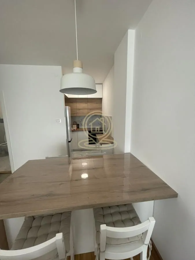 Izdavanje, dvosoban stan, 48m², Avijatičarsko naselje, Novi Sad Sve Podlokacije