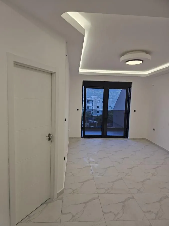 Prodaja, jednosoban stan, 50m², Đenovići, Herceg Novi