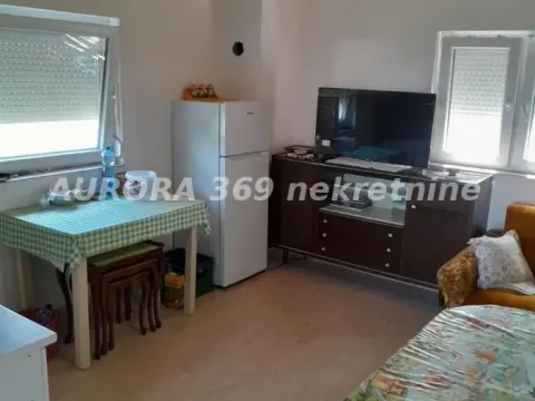 Prodaja, kuća, 50m², Bečej, Novi Sad - image 4