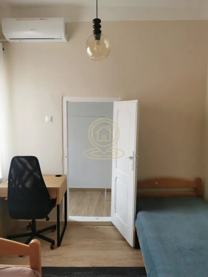 Rent, three bedroom apartment, 61m², Stari Grad, Beograd
