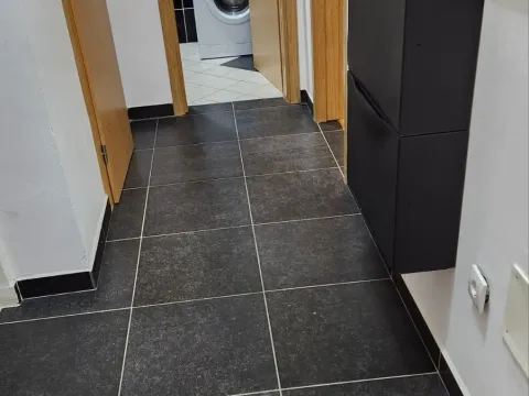 Izdavanje, jednosoban stan, 61m², Pobrežje, Podgorica - image 5