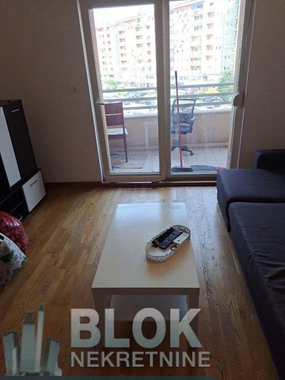 Izdavanje, garsonjera, 40m², City Kvart, Podgorica