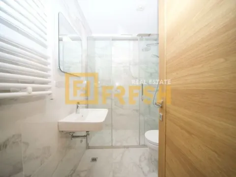 Izdavanje, dvosoban stan, 74m², City Kvart, Podgorica - image 9