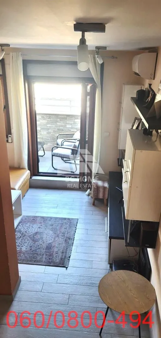 Prodaja, četvorosoban stan, 98m², Đeram Pijaca, Beograd