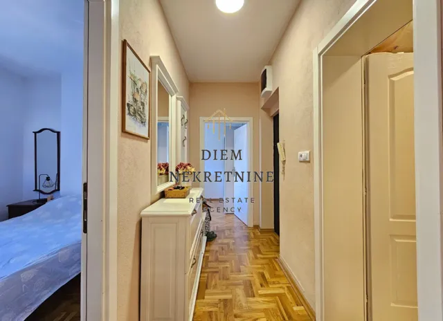Rent, two bedroom apartment, 60m², Centar, Bar