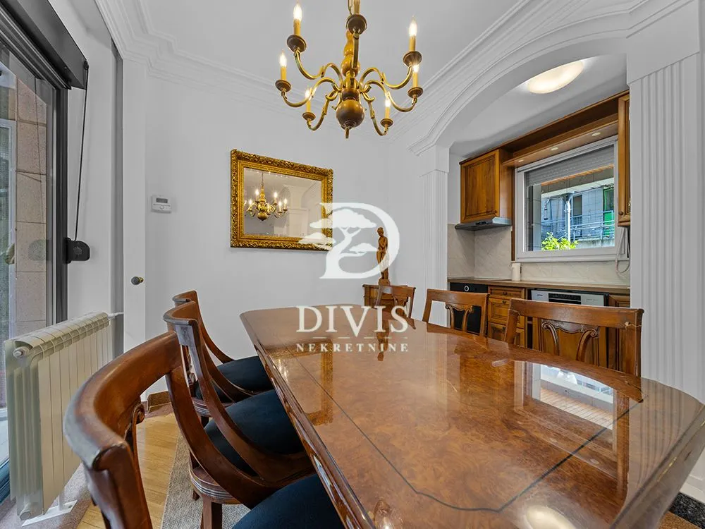 Izdavanje, kuća, 111m², Dedinje Sve Podlokacije, Beograd