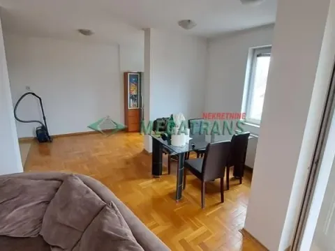 Rent, apartment, 200m², Centar, Novi Sad - image 2