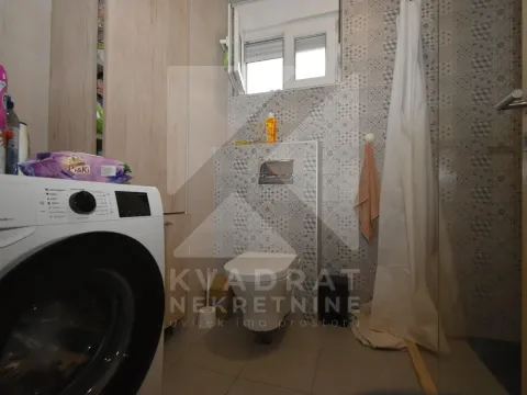 Rent, three bedroom apartment, 95m², Blok 9, Podgorica - image 15