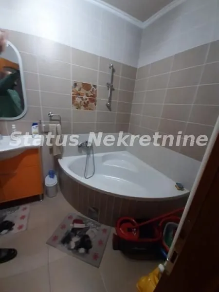 Sale, house, 582m², Tatarsko brdo, Petrovaradin