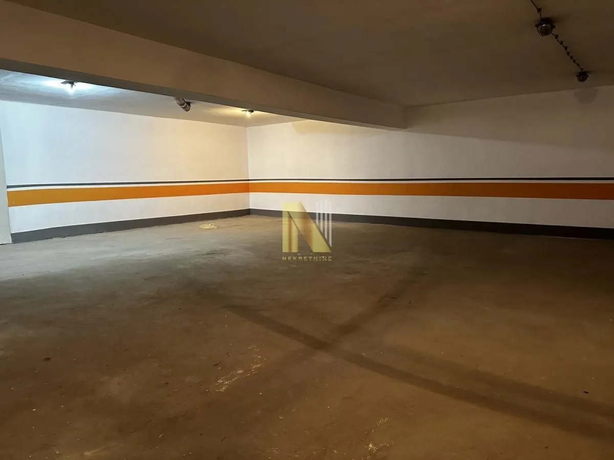 Rent, office space, 67m², Socijalno, Novi Sad Sve Podlokacije