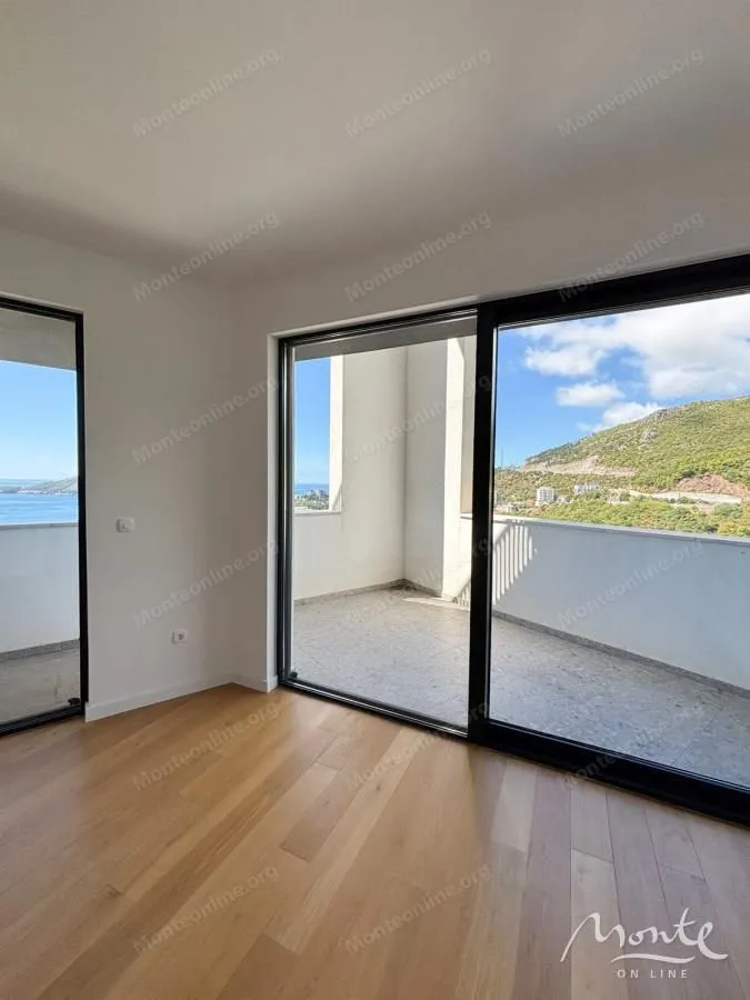 Sale, one bedroom apartment, 69m², Bečići, Budva