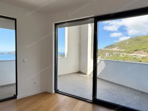 Sale, one bedroom apartment, 69m², Bečići, Budva - image 16