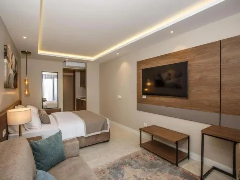 Sale, studio apartment, 35m², Tivat, Crna Gora - image 3