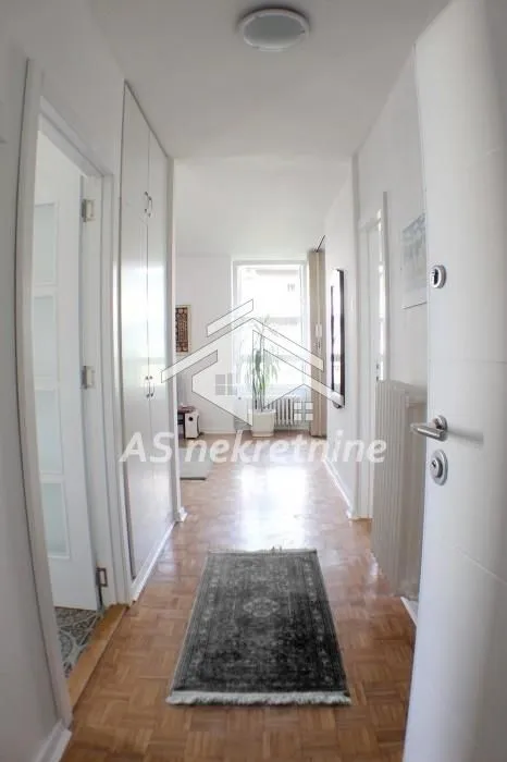 Rent, two bedroom apartment, 54m², Vračar Sve Podlokacije, Beograd