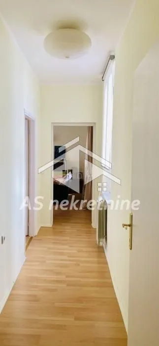 Prodaja, dvosoban stan, 60m², Voždovačka Crkva, Voždovac Sve Podlokacije