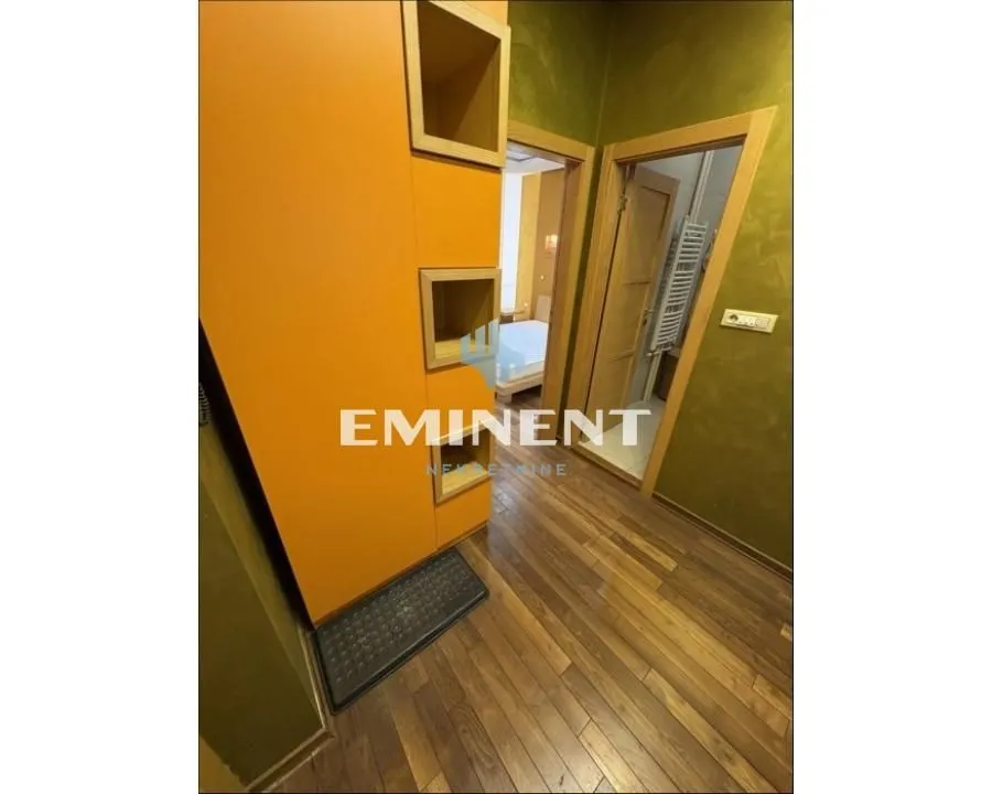Rent, two bedroom apartment, 64m², Kalenić Pijaca, Vračar Sve Podlokacije