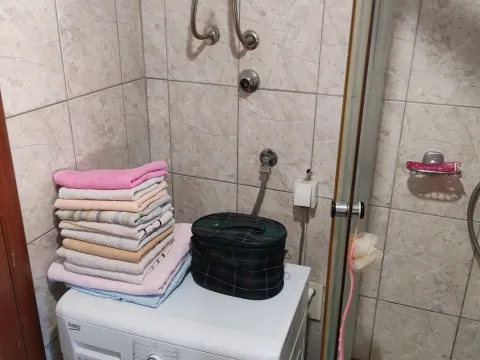 Izdavanje, jednosoban stan, 40m², Dalmatinska ulica, Podgorica - image 9