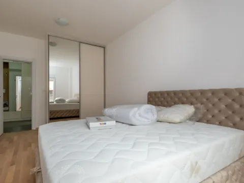 Izdavanje, jednosoban stan, 58m², Momišići, Podgorica - image 3