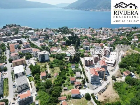Prodaja, kuća, 161m², Donja Lastva, Tivat - image 1
