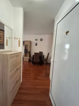 Izdavanje, dvosoban stan, 54m², Adok, Budva - image 13