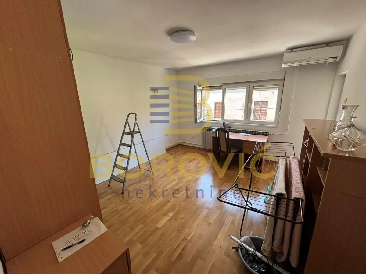 Izdavanje, trosoban stan, 100m², Autokomanda, Voždovac Sve Podlokacije