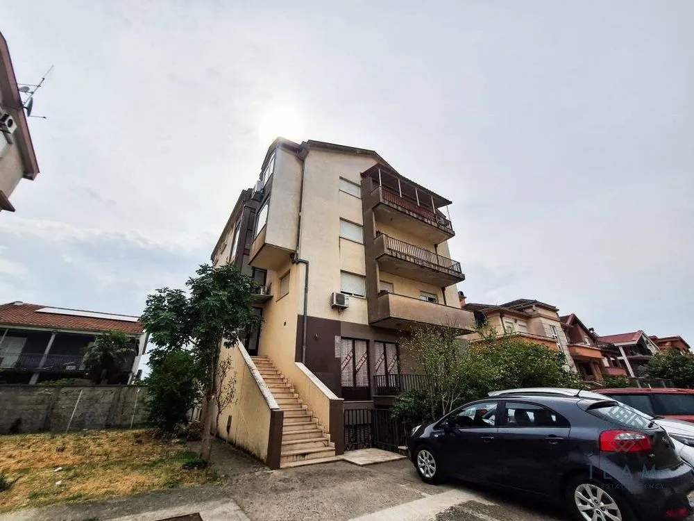 Sale, office space, 323m², Stari Aerodrom, Podgorica